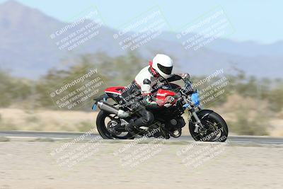 media/Dec-01-2025-Moto Forza (Mon) [[2daa91e15f]]/3-Beginner Group/Session 2 (Turn 7 Inside Pans)/